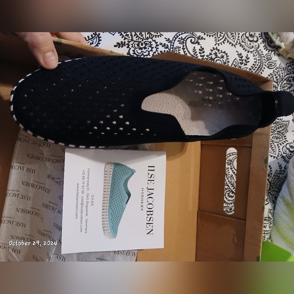 Casual shoes